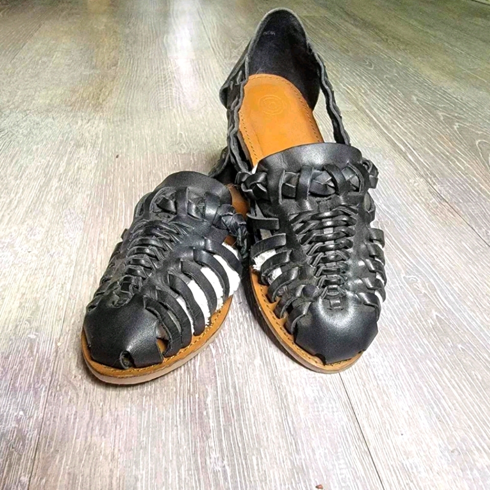 Urban Outfitters Huarache sandals